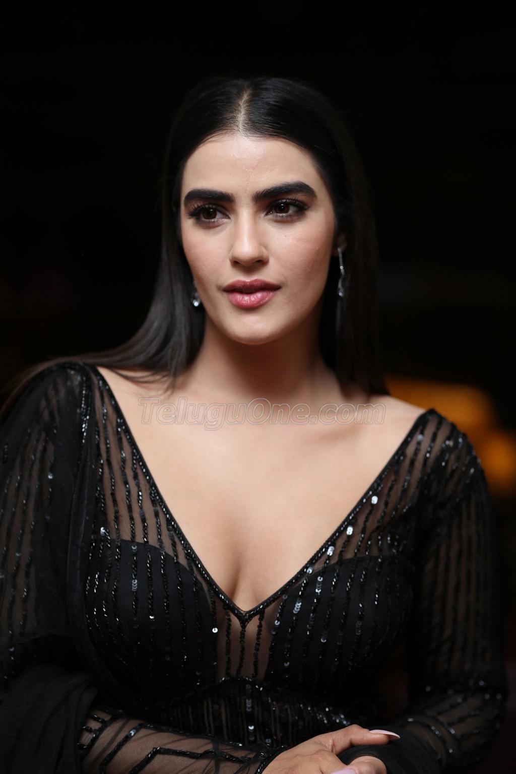 Kavya Thapar Latest Photos